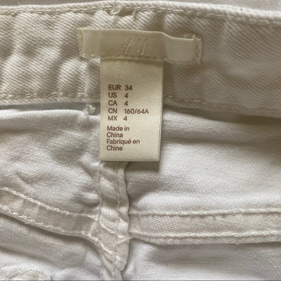 h&m white denim distressed shorts - Picture 3 of 3